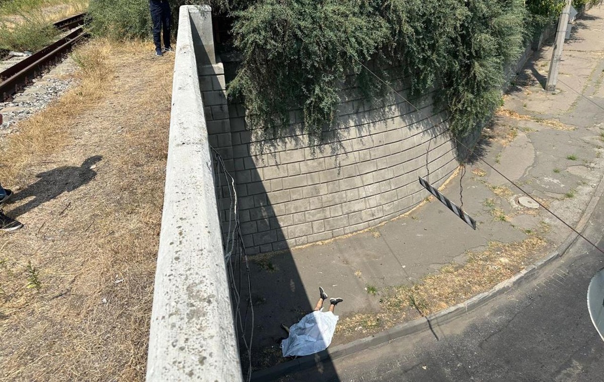 Новини України - У Миколаєві чоловік стрибнув з мосту, тікаючи від ТЦК