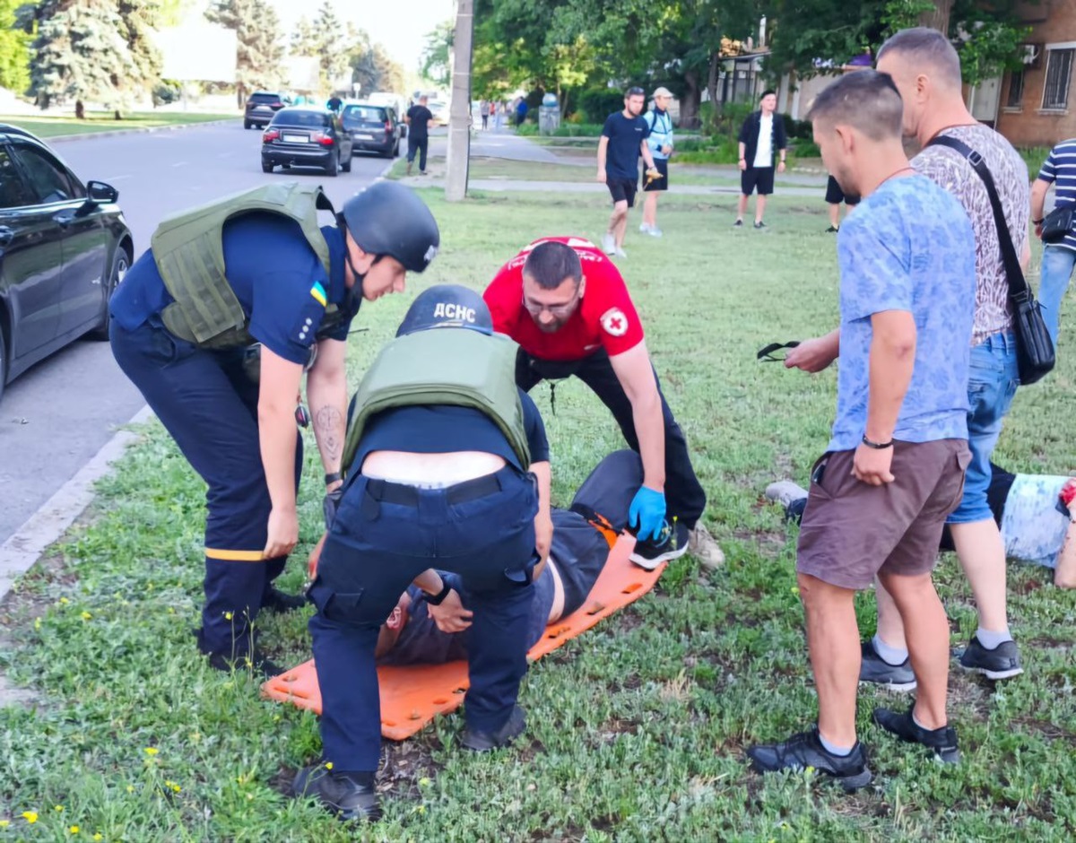 Новини України - У Нікополі FPV-дрон поранив чотирьох людей