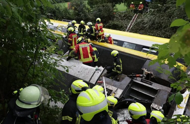 У Німеччині з рейок зійшов потяг: є загиблі