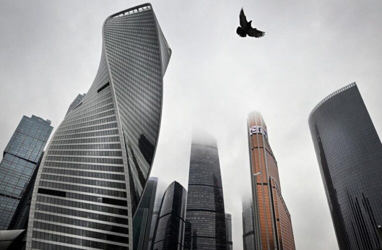 У Росії дефіцит бюджету зріс у шість разів