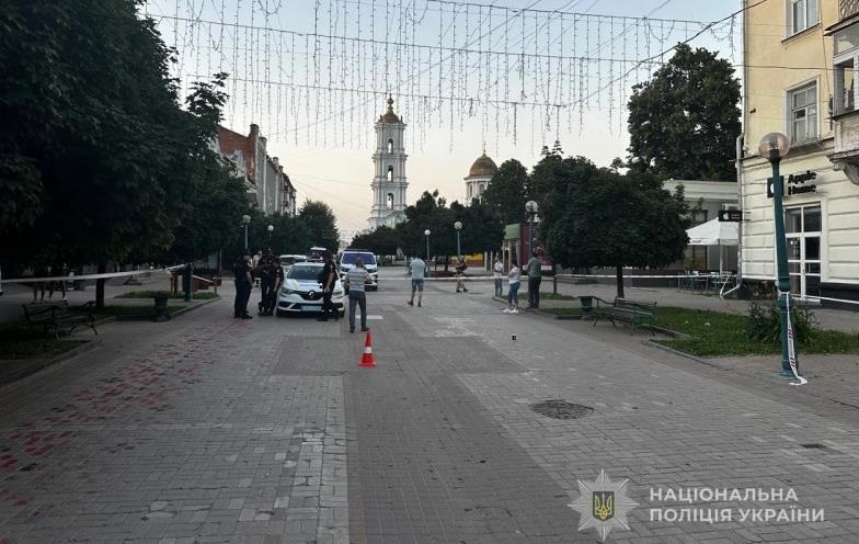 Новини України - У центрі Сум сталася стрілянина: поранено чоловіка