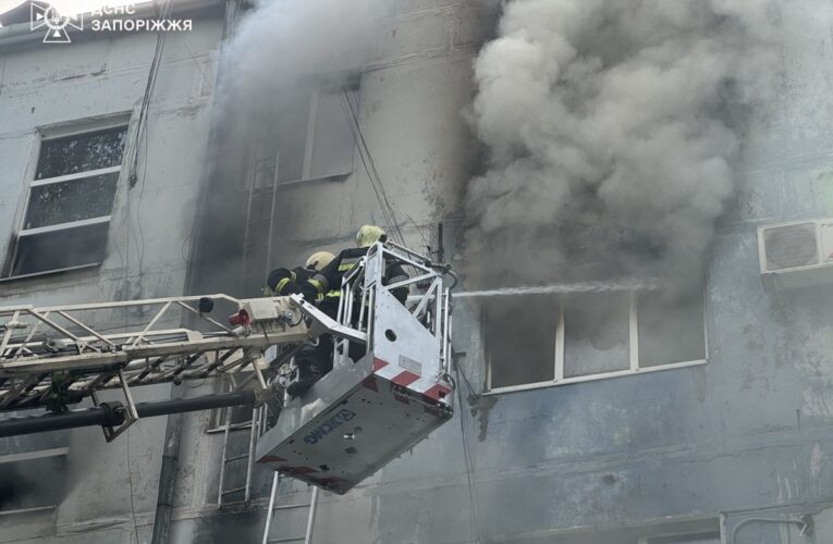 У Запоріжжі під час пожежі постраждали дев’ятеро людей