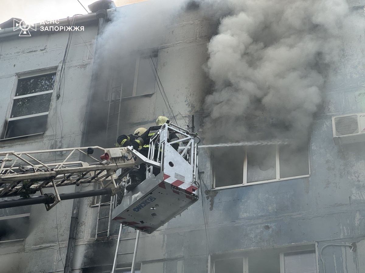 Новини України - У Запоріжжі під час пожежі постраждали дев'ятеро людей