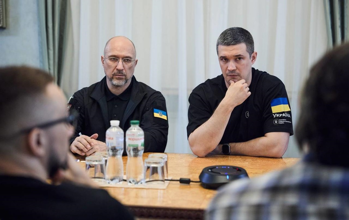 Новини України - Україна підписала чотири контракти на дрони-перехоплювачі