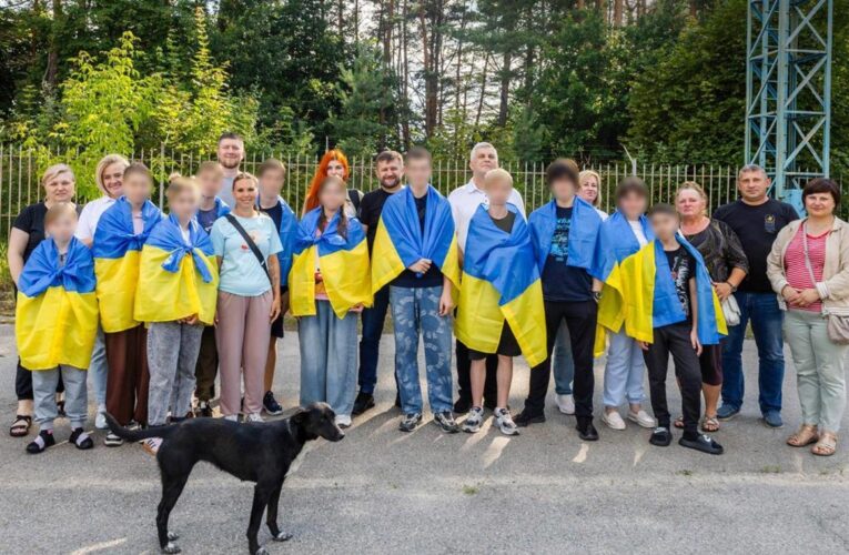 Україна повернула з окупації 11 дітей