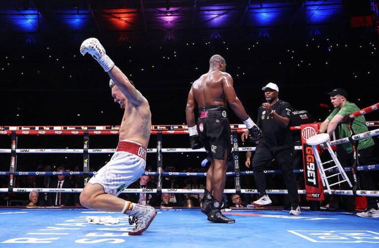 Усик опублікував у мережі фото, що зафіксувало мить перемоги