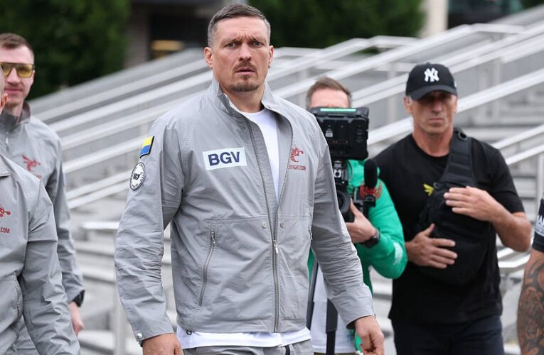 Усик пояснив своє рішення піти з боксу після двох поєдинків