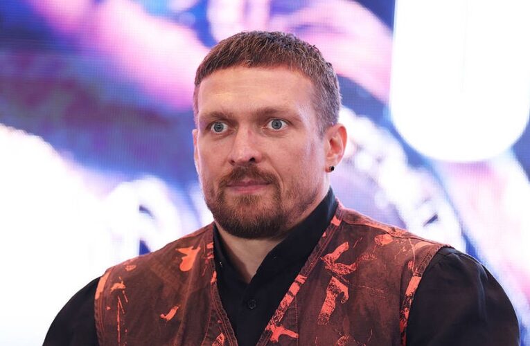 Усик визначиться зі своїм майбутнім після реваншу з Дюбуа