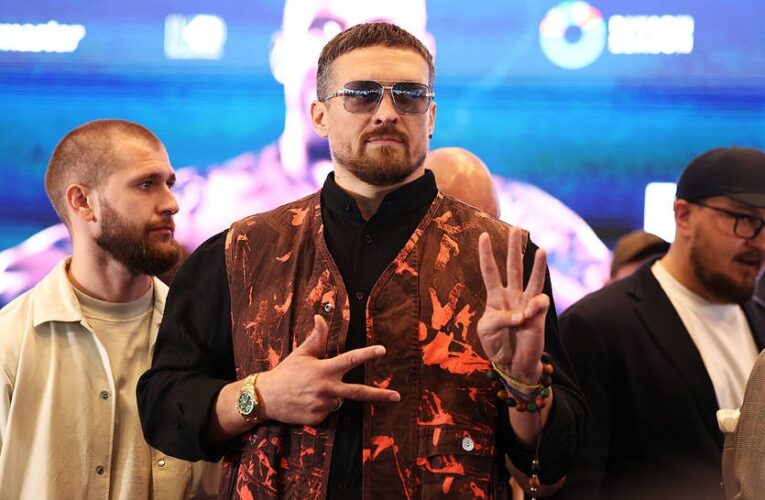 Усик завершив заключний етап підготовки до реваншу з британцем