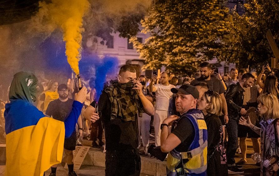 Новини України - В Україні поновилися акції через повноваження НАБУ