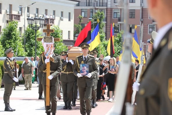 В Умані поховали командира 110-ї ОМБр Сергія Захаревича