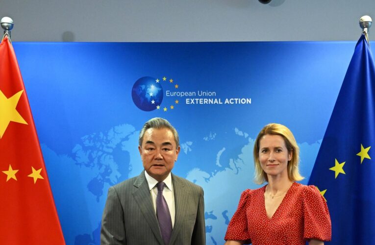 В ЄС закликали Китай припинити підтримку війни РФ проти України
