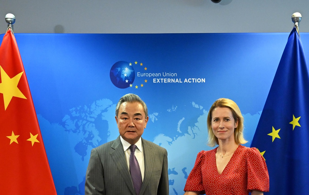 Новини світу - В ЄС закликали Китай припинити підтримку війни РФ проти України