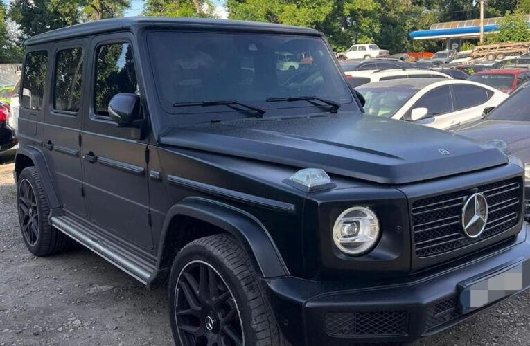 Верховний Суд підтримав конфіскацію елітного авто посадовця