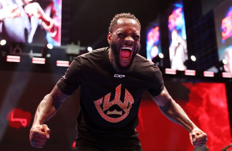 Відомий промоутер пропонує свого підопічного у суперники Уайлдеру