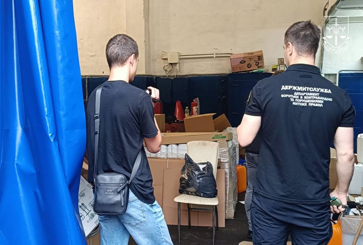 Новини України - Виробникам фальшивих пестицидів CORAGEN повідомили про підозру