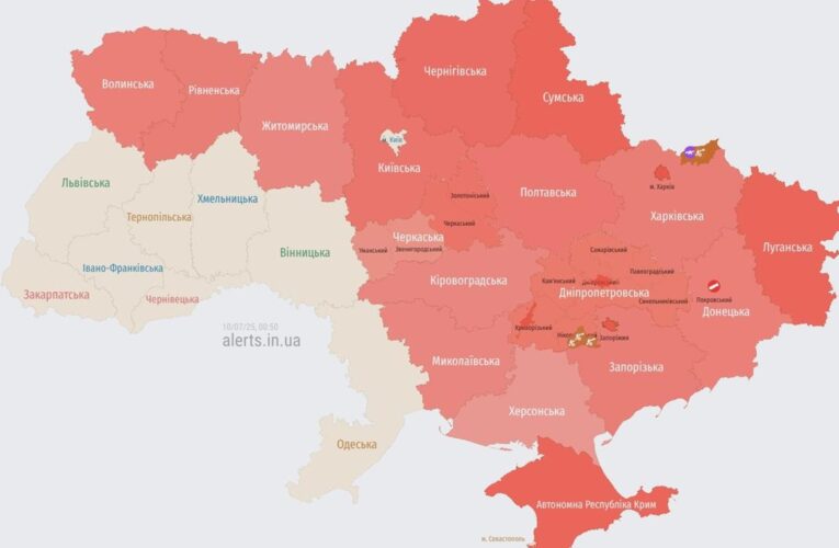 Ворог з артилерії вдарив по Херсону