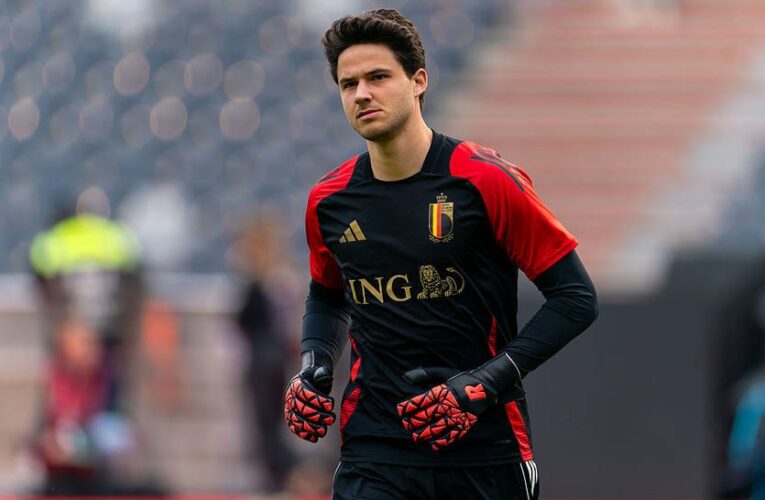 Воротар Антверпена зацікавив Манчестер Юнайтед