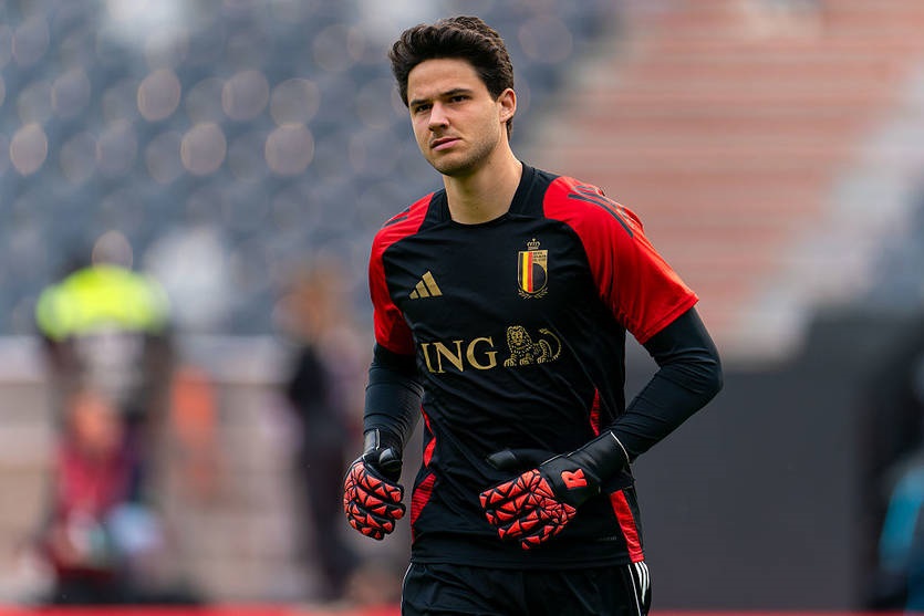 Новини спорту - Воротар Антверпена зацікавив Манчестер Юнайтед