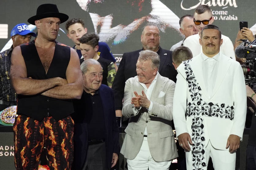 Новини спорту - Воррен: Командам Усика та Ф’юрі ніщо не завадить організувати третій бій