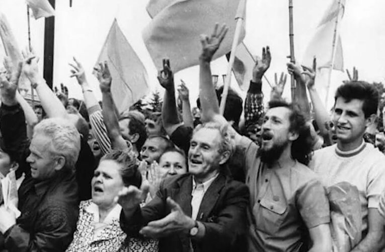 Як Україна проголосила суверенітет: історичні кадри голосування 16 липня 1990 року