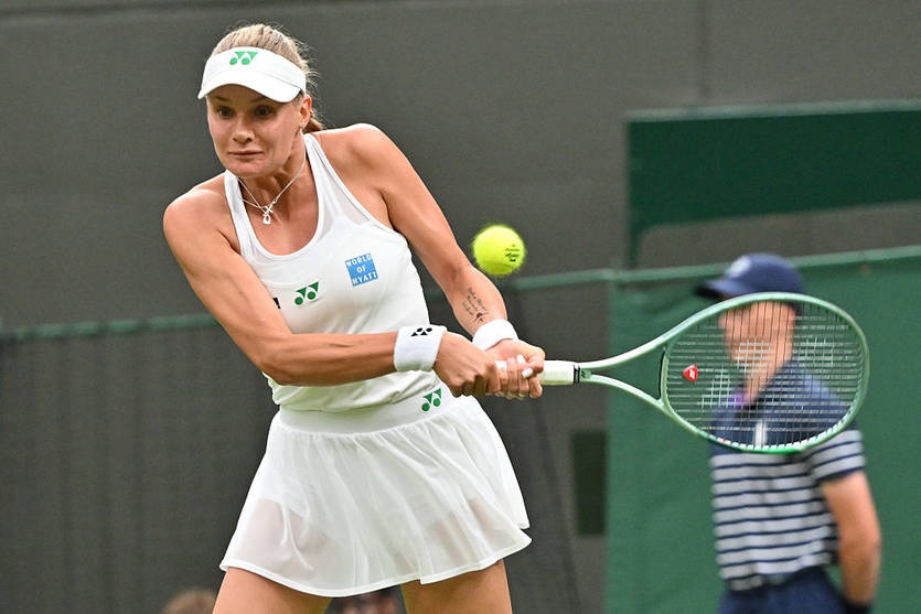Новини спорту - Ястремська проходить три сети другого кола Вімблдону в матчі з "нейтрою"