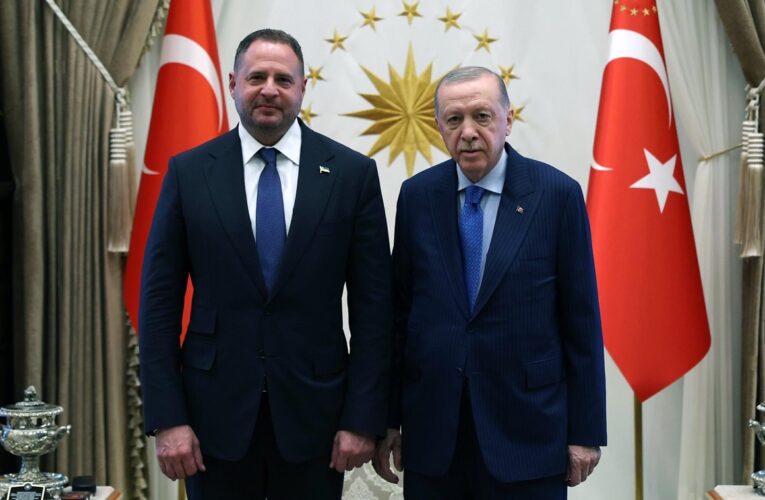 Єрмак провів зустріч з Ердоганом