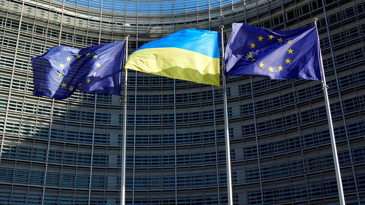 Новини світу - Єврокомісія оцінила закон про НАБУ і САП