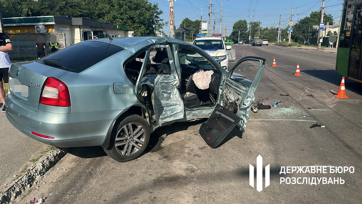 Новини України - Загинула 16-річна дівчина: у Житомирі правоохоронець скоїв смертельну ДТП