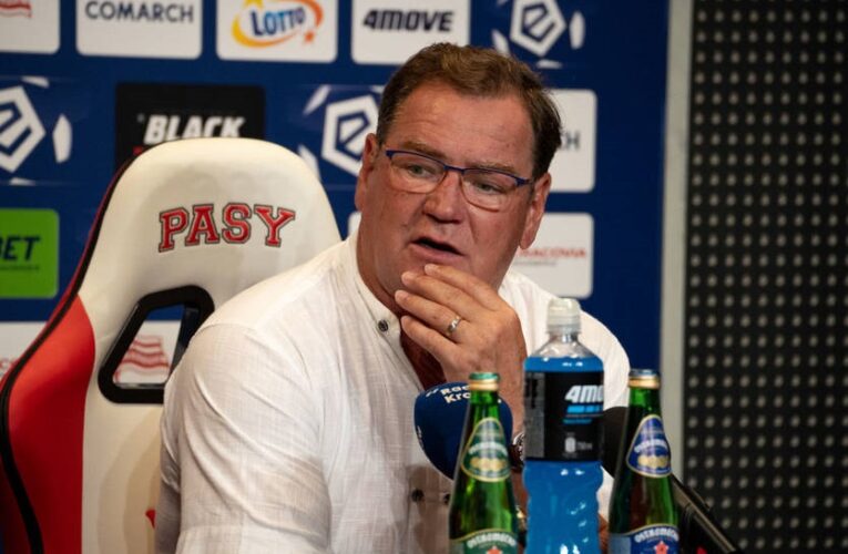 Замість Міхала Пробежа збірну Польщі з футболу очолив Ян Урбан