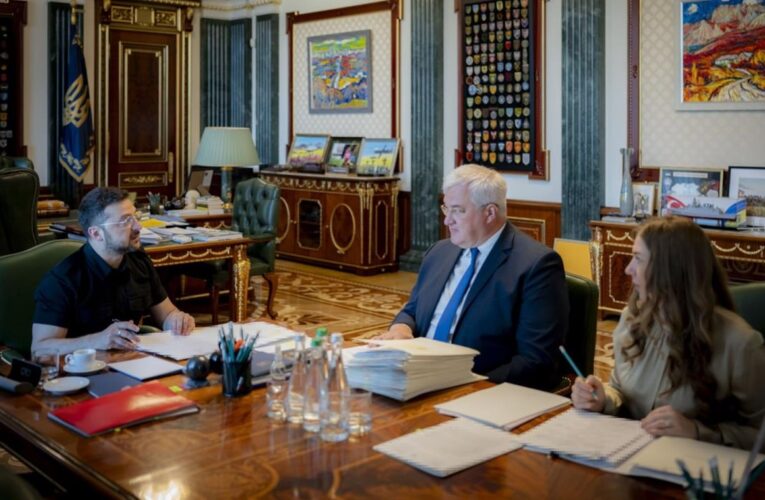 Зеленський поставив Шмигалю завдання щодо оборони