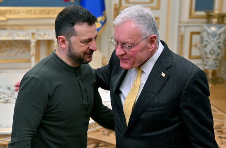 Зеленський зустрівся з Келлогом у Римі