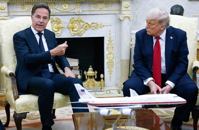 ЗМІ дізналися вартість майбутніх постачань зброї Україні