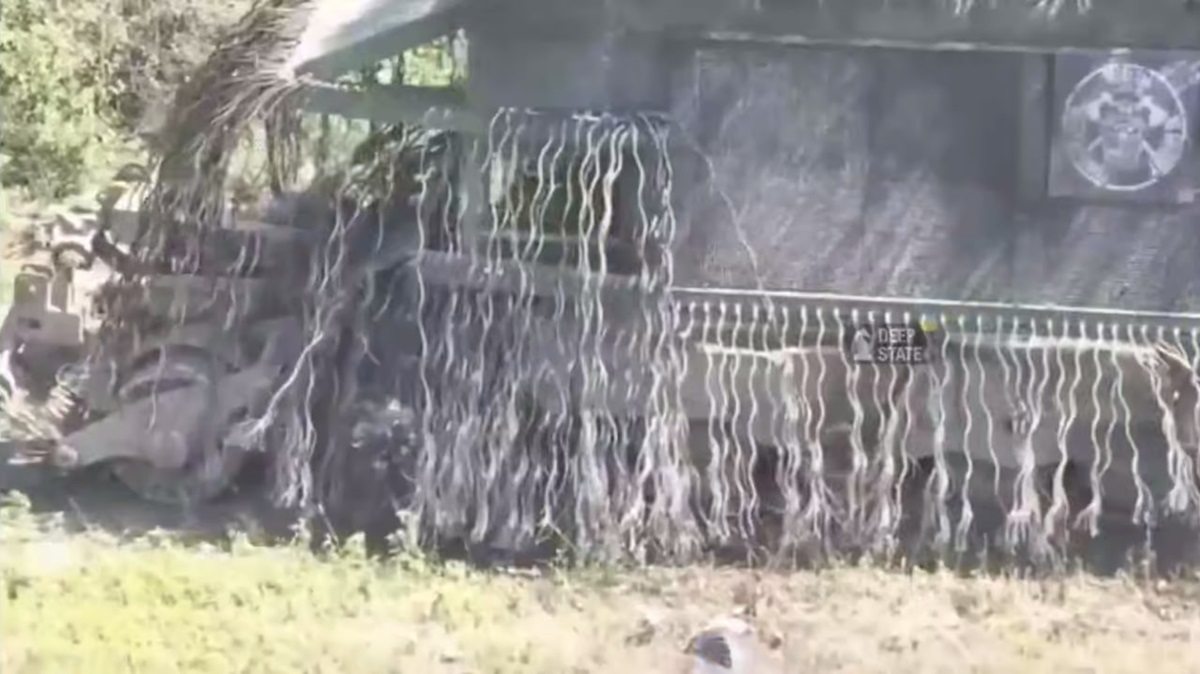 Новини України - ЗСУ показали трофейний російський "танк-монстр"