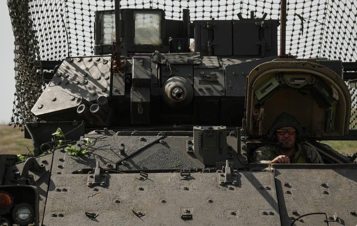 Новини України - ЗСУ відбивають штурми на 12 напрямках - Генштаб