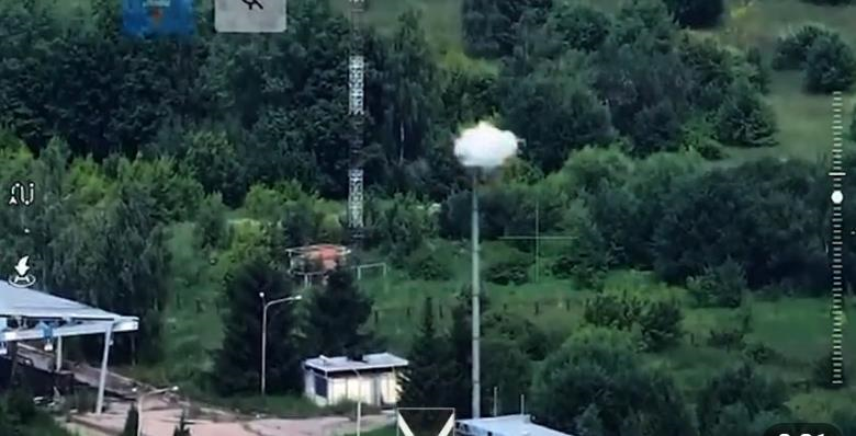 Новини України - ЗСУ знищили прапор РФ на кордоні з Чернігівщиною