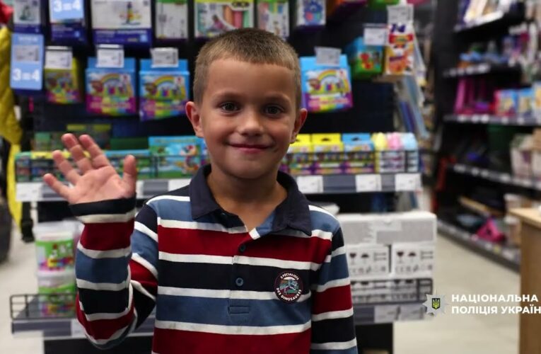 Ювенальні поліцейські та капелани допомогли малечі підготуватись до школи