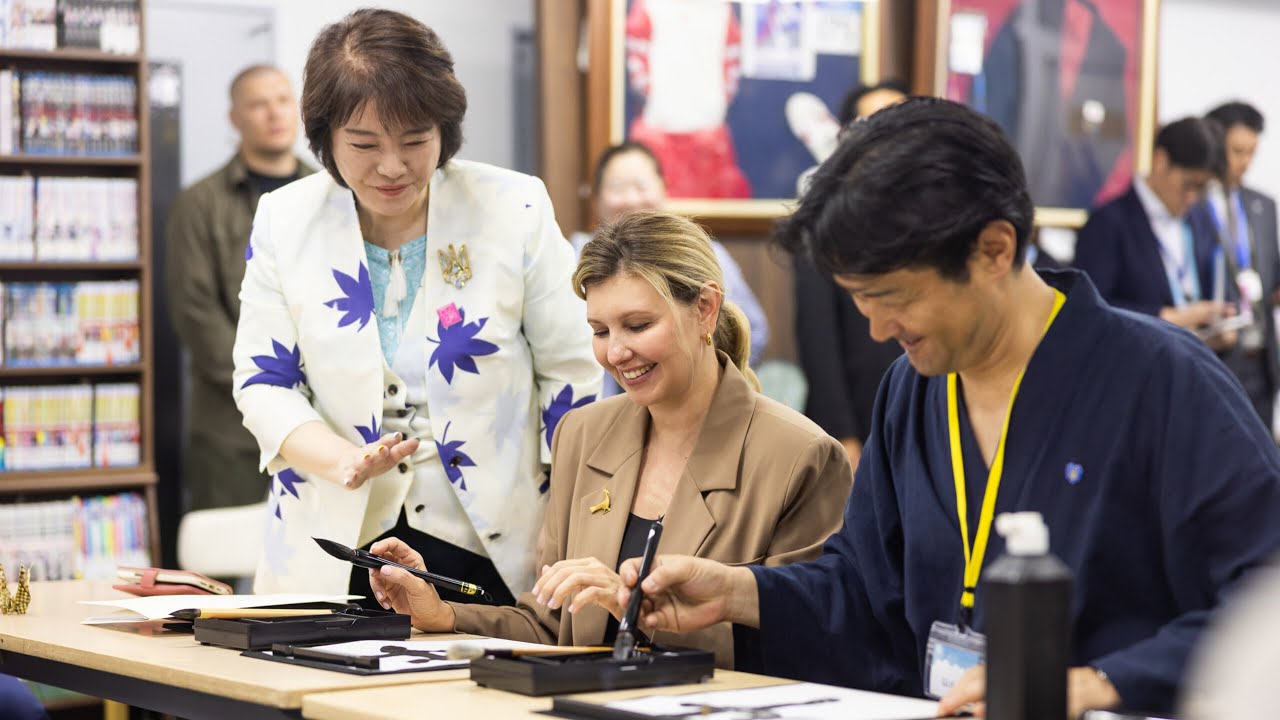Олена Зеленська відвідала лікарню Токійського університету і Центр психологічної допомоги
