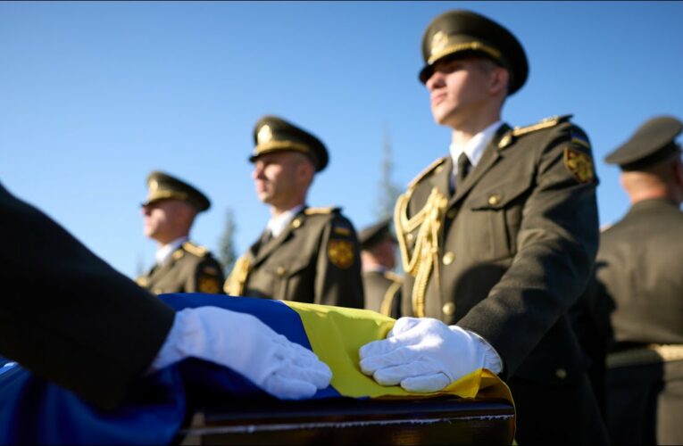 Участь Президента у церемонії поховання воїнів на Національному військовому меморіальному кладовищі