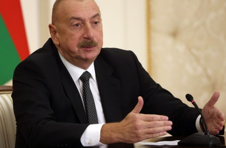 Алієв наказав готувати Азербайджан до війни