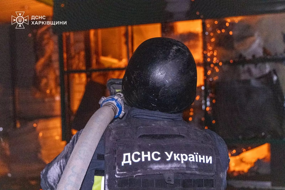 Новини України - Атака на Харків: здійнялася пожежа на підприємстві