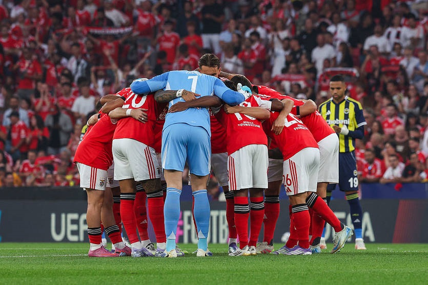 Новини спорту - Бенфіка не проґавила шансу пройти до основного розіграшу Ліги чемпіонів