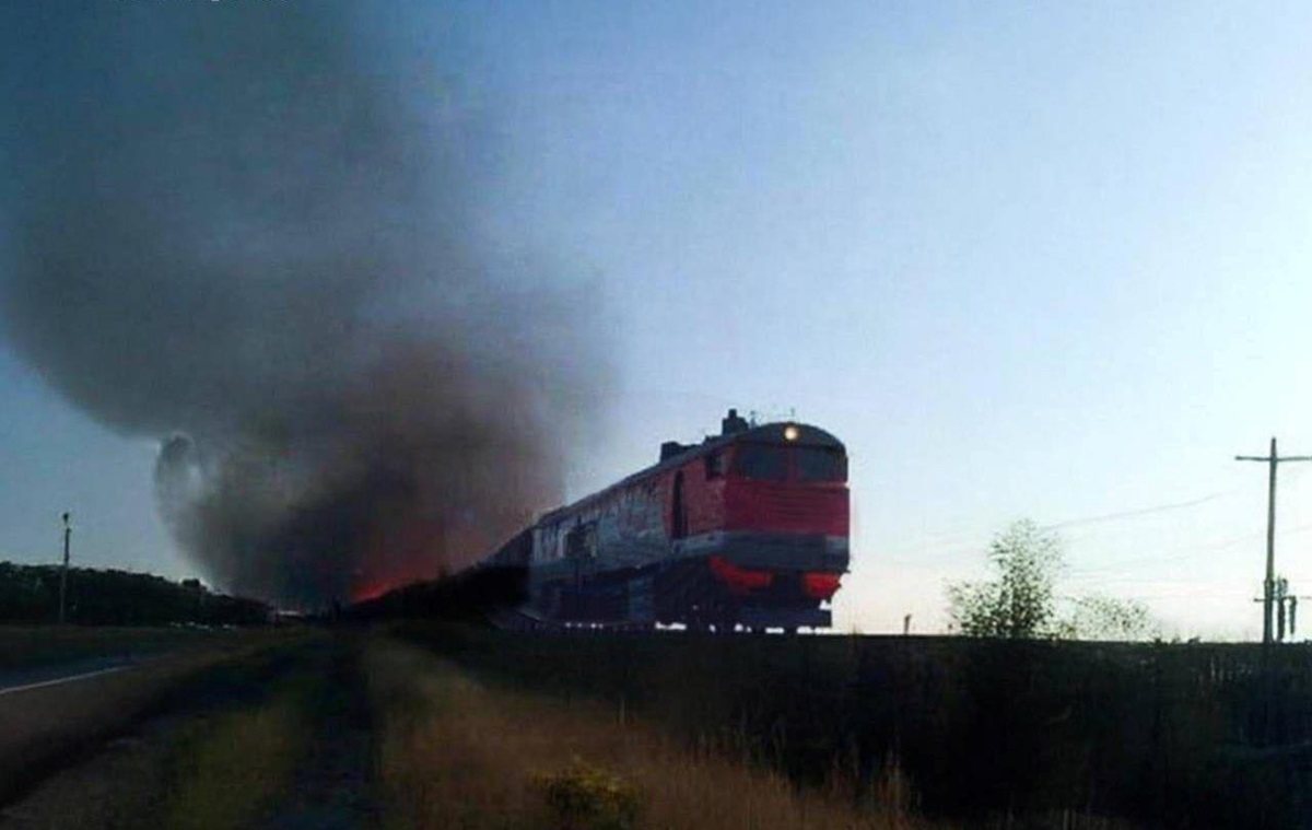 Новини України - Бійці ССО уразили поїзд із пальним у Криму