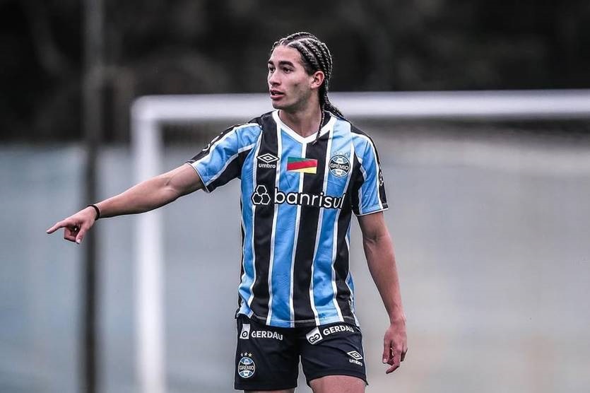 Новини спорту - Бразильський футболіст може сформувати захисну лінію Шахтаря