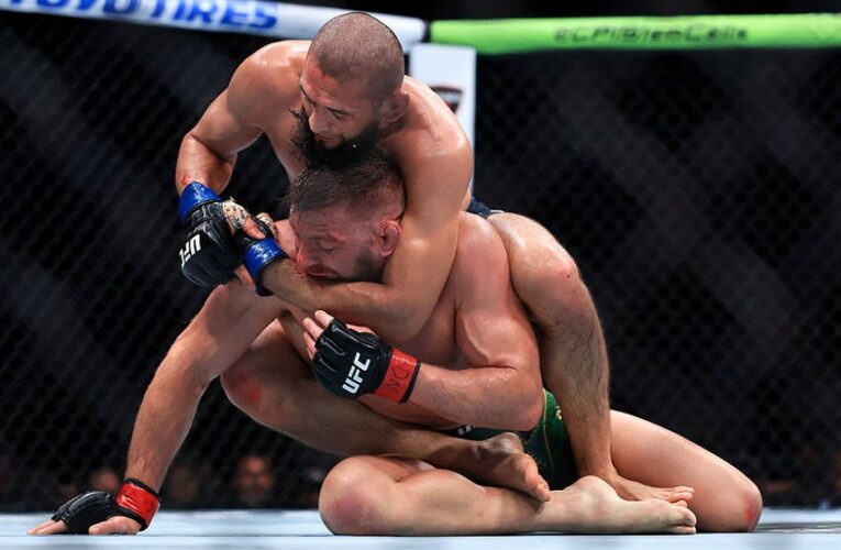 Чімаєв здолав Дю Плессі та здобув титул UFC