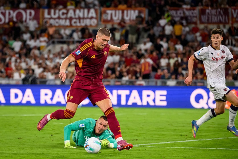 Новини спорту - Довбик отримав оцінки за першу гру сезону в Серії А