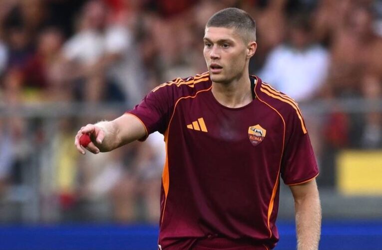 Довбик раніше відмовив англійцям, сподіваючись на статусний обмін