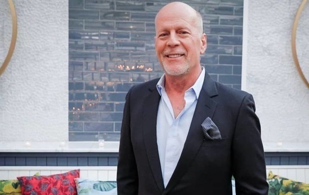 Дружина Вілліса розповіла про нові виклики у боротьбі з деменцією актора