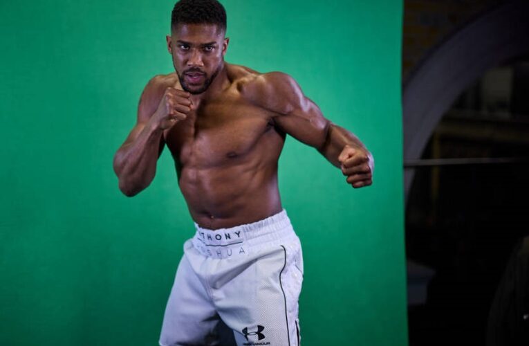 Джошуа готується до поєдинку з представником Франції