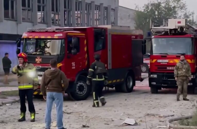 Володимир Зеленський: “Зараз у Києві триває розбір завалів”